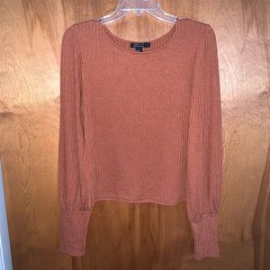 Forever 21 Contemporary puff sleeve top